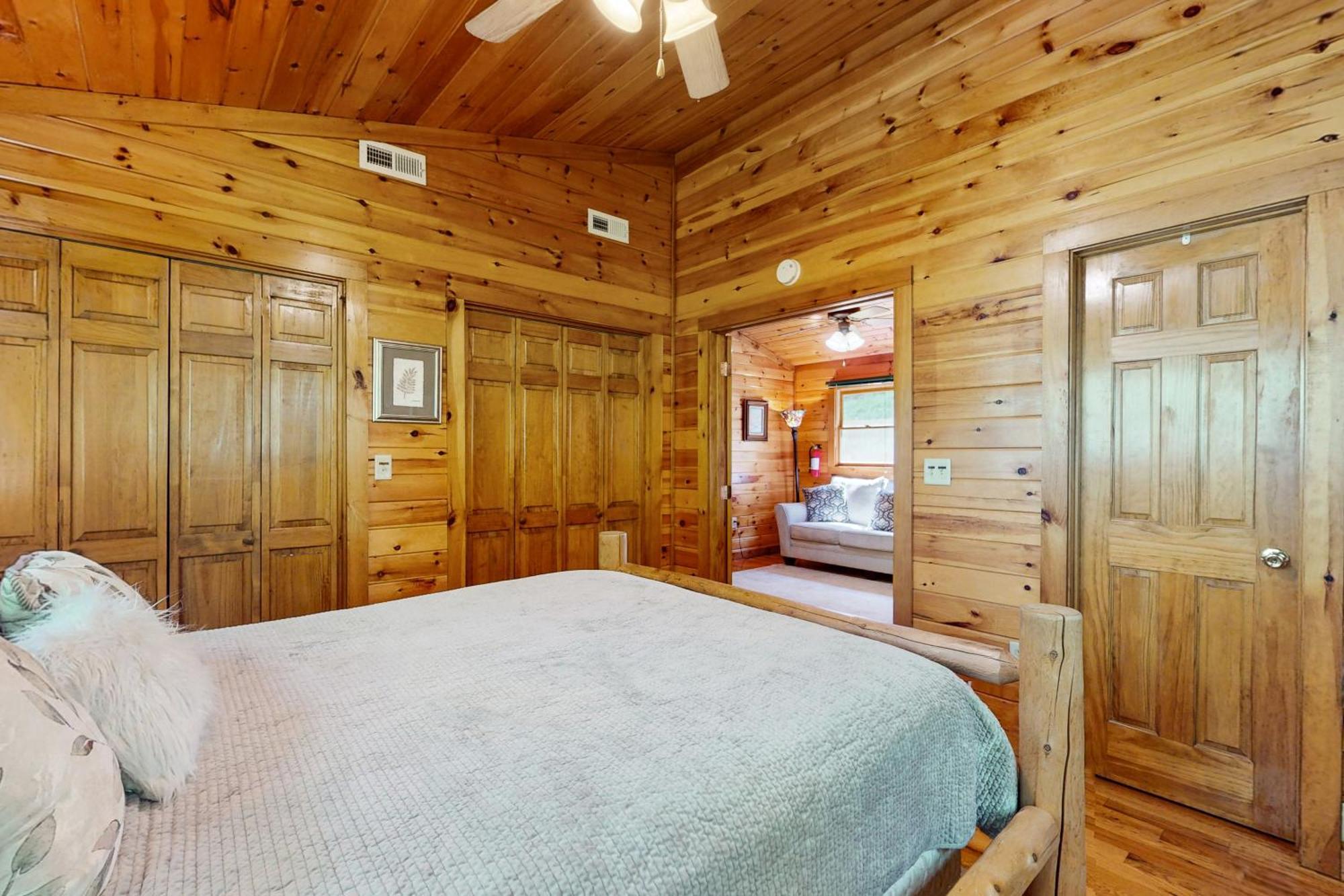 Lucilles Creekside Hideaway Villa บลูริดจ์ ภายนอก รูปภาพ